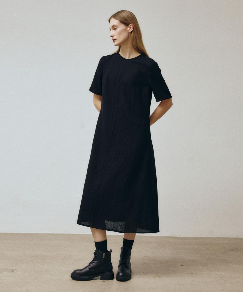 Visavi Half Sleeved Wool Dress (Black)