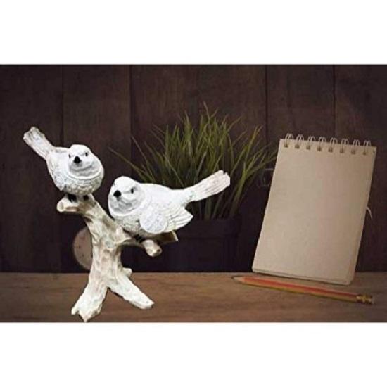 Dekorative Statue eines weißen Vogelpaars, sitzend auf einem Ast, Figur für Heimdekoration, Diwali-Geschenkartikel, Schlafzimmer, Schreibtisch, Wohnzimmer