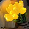 LED-belyste kunstige tulipaner Blomsterlampe Real Touch Falske Tulipaner Buket Natlys med Bånd til Valentinsdag Påske Hjem Køkken Bryllupsdekoration