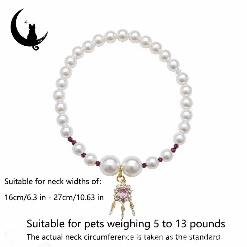 Chic Pet Pearl Necklace – Luxurious and Stylish Accessory for Cats and Dogs.