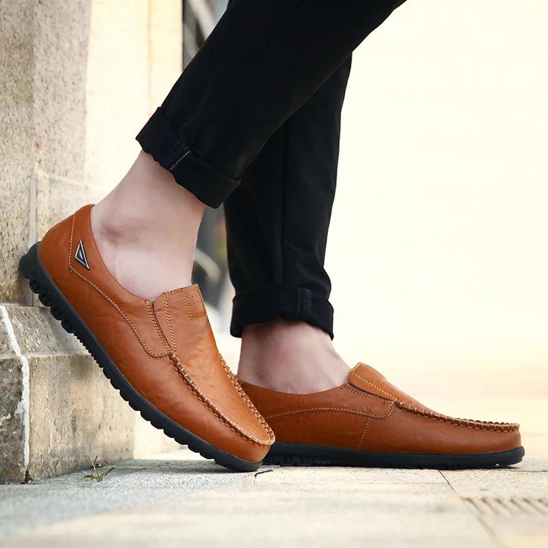 Herrenschuhe Echtes Leder Herren Freizeitschuhe Marke 2024 Atmungsaktive Slip-on-Schuhe für Herren in Schwarz, Übergröße 37-46