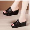 Sommer Keile Sandalen Dicken Boden Hohe Ferse Wasserdichte Hohl Blumen Plattform Hausschuhe Mode Frauen Schuhe Heels Hausschuhe
