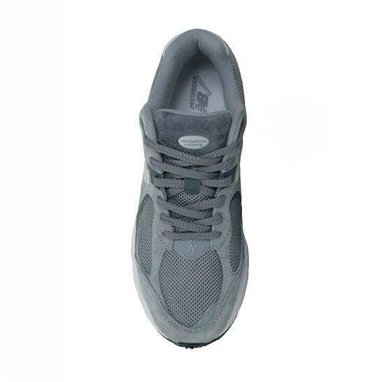 M2002RST New Balance 2002R Aço (masculino)
