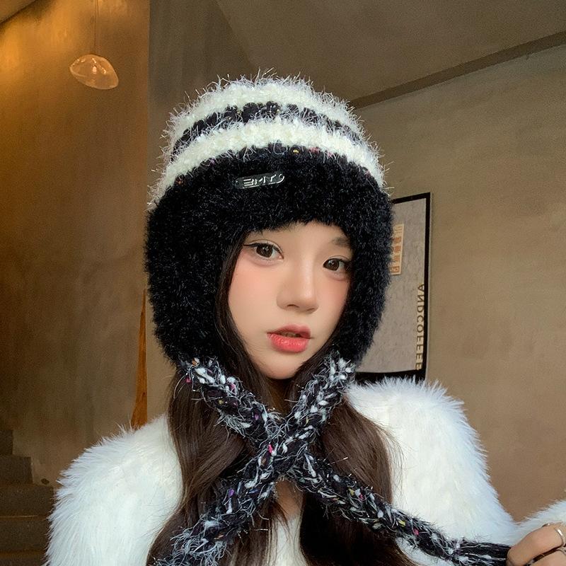 Pastoral knitted wool hat children's winter thickened warm ear protection headgear shows a small and versatile face