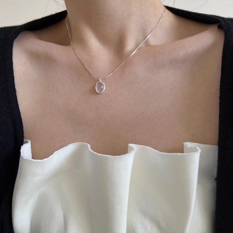 Simple Retro Oval Aquamarine Pendant Necklace For Women Girls Luxury Snake Chain Necklace Fashion Temperament Jewelry