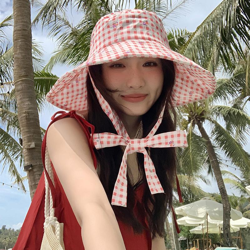Doppelseitiger karierter Bucket Hat mit breiter Krempe zum Schnüren Sommer Outdoor Vielseitiger Sonnenschutz Süße kontrastfarbene karierte Damenmützen