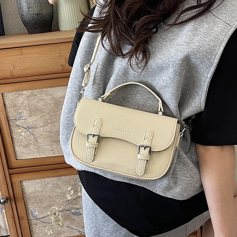 New niche design popular letter messenger bag versatile portable shoulder messenger women's bag