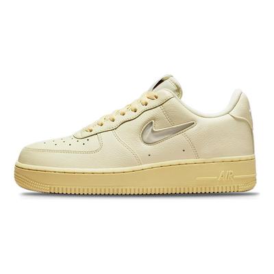 Nike Dámske tenisky Air Force 1 '07 Lx 'Coconut Milk' DO9456-100
