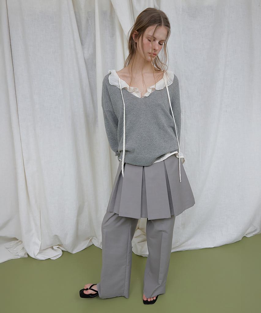 Lonkeu Wool Deep V-Neck Button Pullover Knit (Gray)