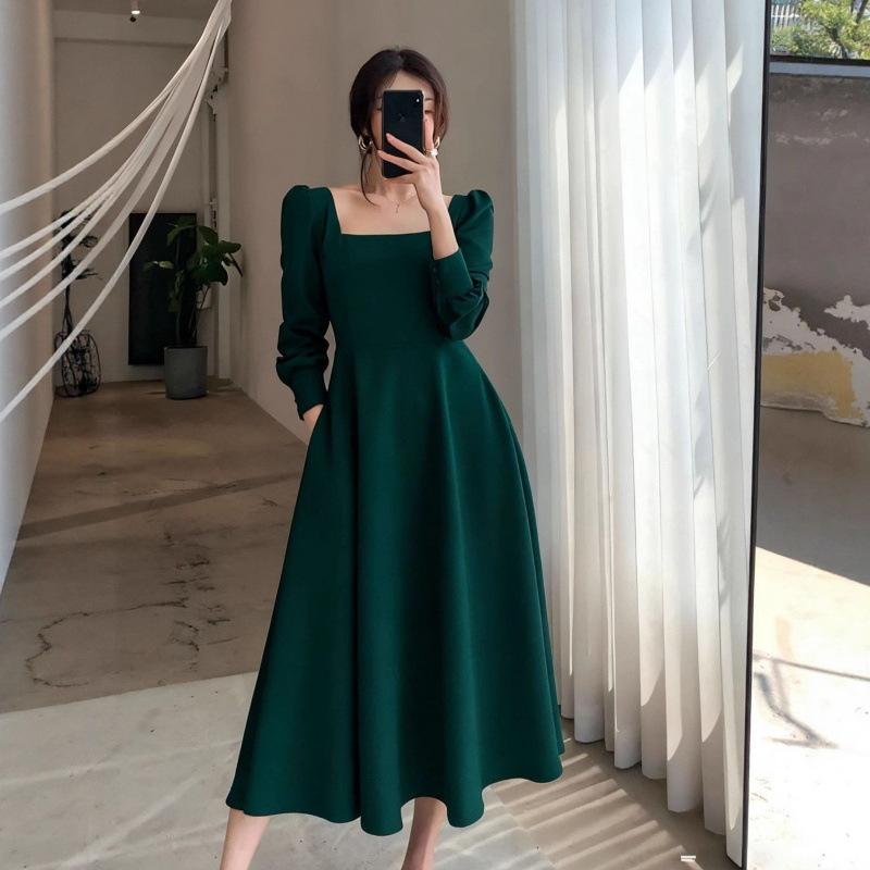 Kleines schwarzes Kleid Damen Frühling und Herbst Neu Retro Quadratischer Ausschnitt Lang Über dem Knie Schwarz Temperament Kleid Langes Kleid