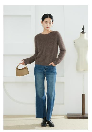 Women's High-End Cashmere Wool Knitwear: Seamless Brushed Round Neck Pullover Sweater