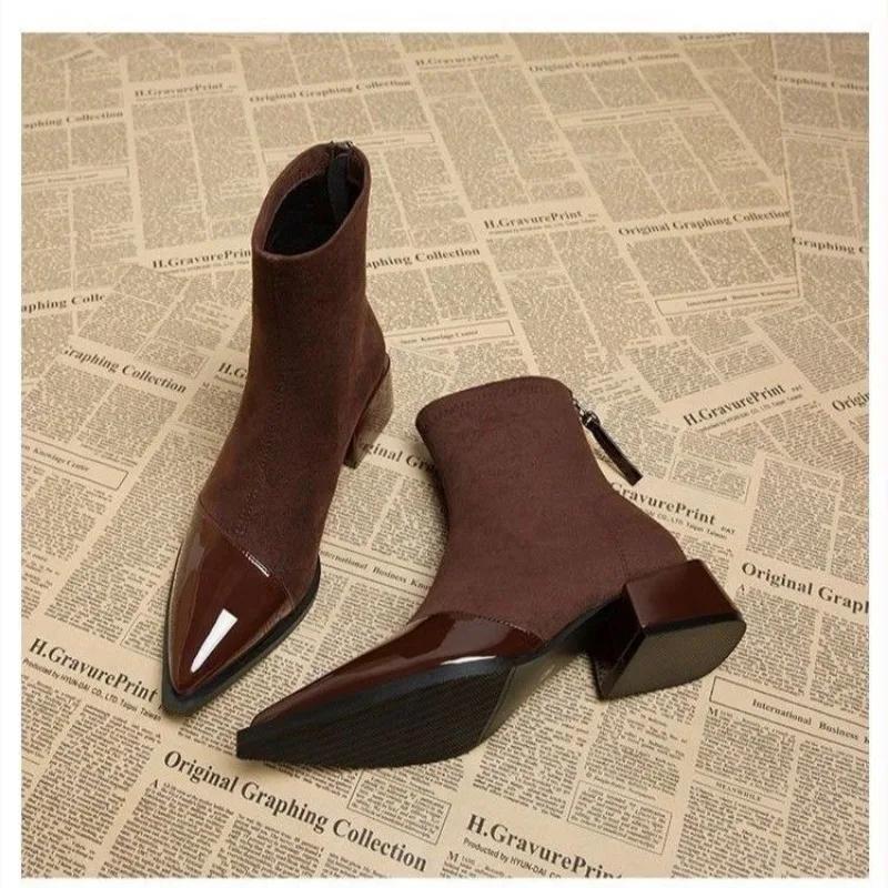 Women's 2025 New Autumn and Winter Fashion Retro Pointed Ankle Boots with French Temperament High Heels and Zipper Short Boots