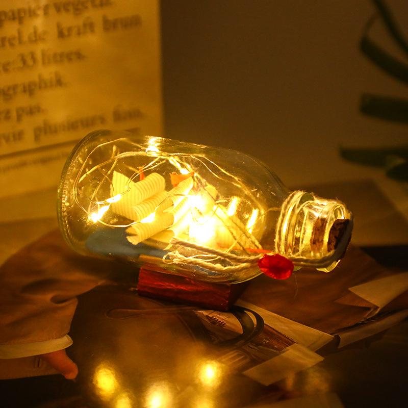 Bouteille à Vœux Bateau à Voiles Méditerranéen Lumineuse Créative - Cadeau en Verre pour Anniversaires et Remises de Diplômes