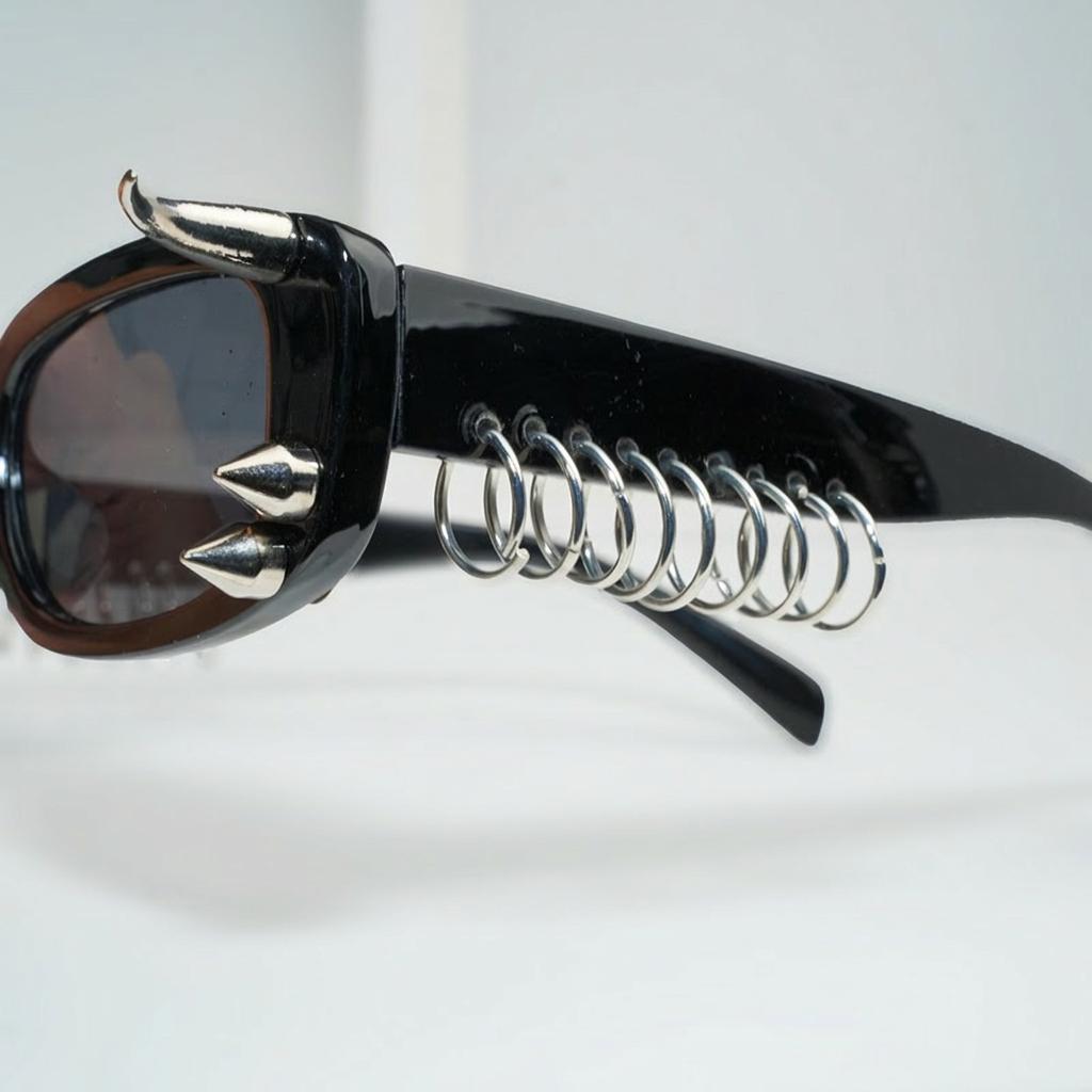 Lunettes de soleil Y2k Lunettes de soleil carrées cloutées Lunettes de soleil UV UV Pour les sorties en plein air les réunions de fête les festivals de musique