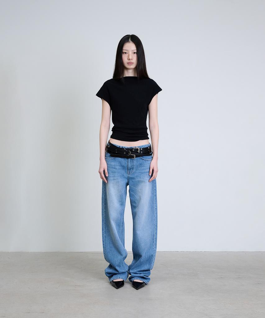 Deoaeteus Cap Sleeve Curved T-Shirt_Black