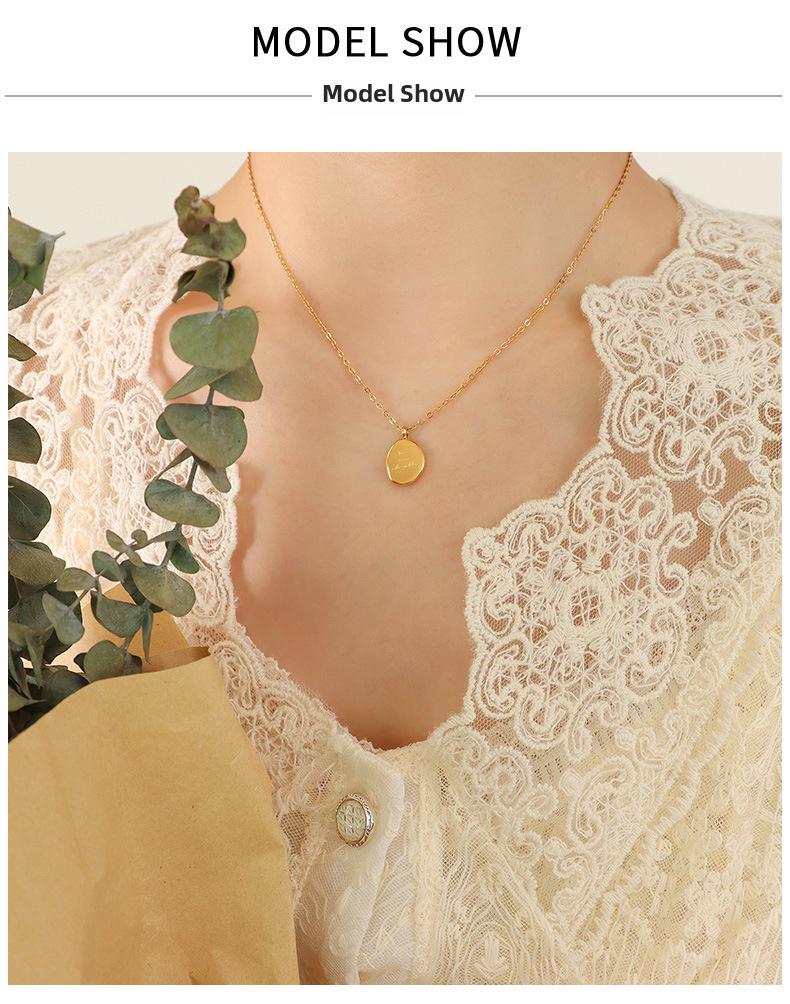18k Gold Irregular Oval Letter Pendant Necklace in Titanium Steel – Luxury Women's Jewelry