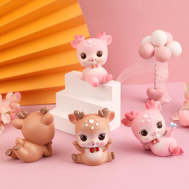 Cute Resin Deer Figurines with A Heart Full of Girlishness, Home Figurines, Student Gifts and Car Figurines