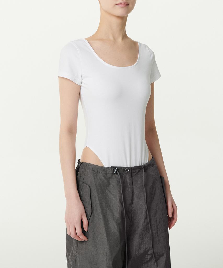 MUSINSA STANDARD WOMAN Women'S Scoop Neck Bodysuit [White]