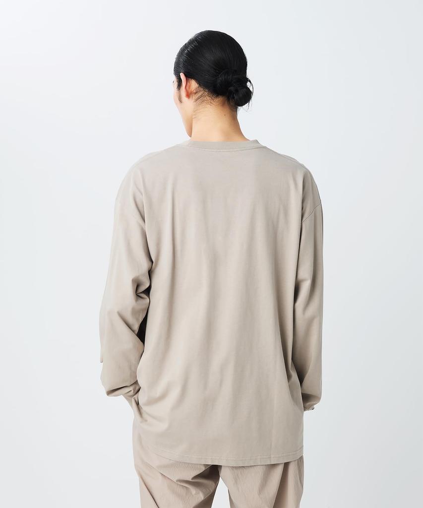 Snow Peak Soft Cotton Relaxed Logo Long Sleeve T-Shirt TS-25AU010, Greige, Size M. Unisex Relaxed-fit Tee In Soft Cotton with Logo Print.