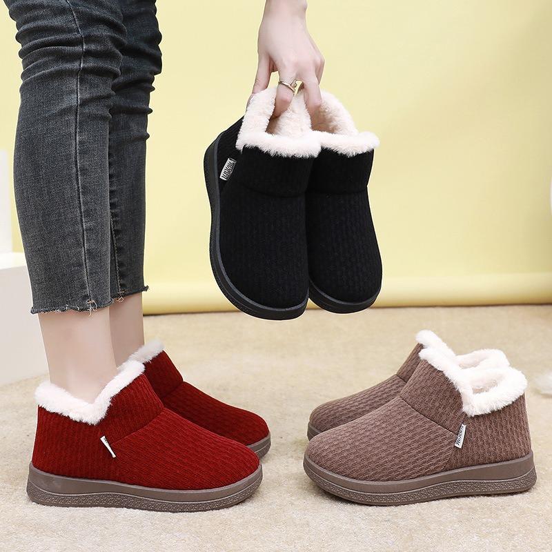 Old Beijing Cotton Shoes Women's Winter Velvet Thickened Warm Mother Shoes Non-slip Soft Sole Medium and Old Home Outer Cotton Boots