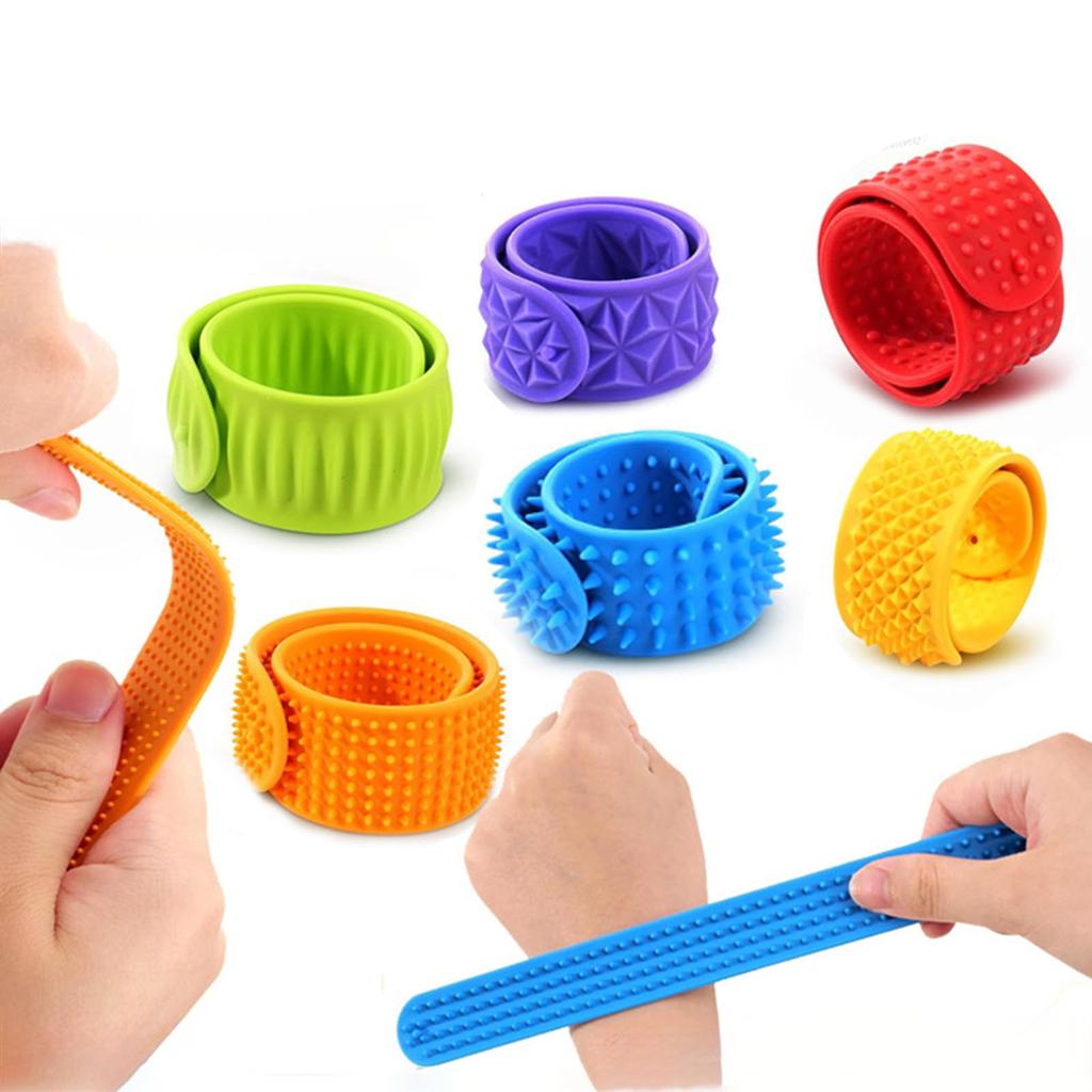 Taktile Spielzeuge für Kinder: Strukturierte Silikon-Slap-Armbänder 6er-Pack Stress für Stress Tragbare taktile Spielzeuge für Erwachsene Skateboard