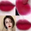 M706 Girl Group's Peach Pink Lipstick, Matte Matte Lip Glaze, Long-Lasting and Not Easy to Fade, Peach Pink Lipstick That Looks Youthful