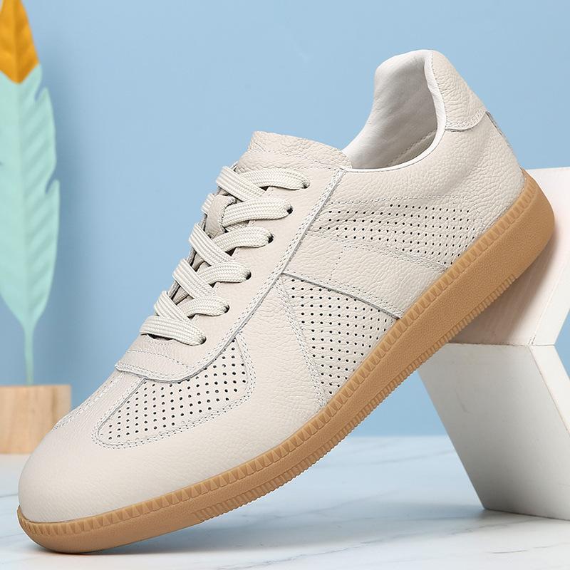 New Shoes for Men Genuine Leather Casual Shoes Fashion Microporous Flat Skateboard Shoes Concise Lace-up Sneaker