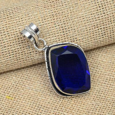 Blauer Saphir, im Labor hergestellter Edelsteinschmuck, handgefertigter Hochzeitsanhänger aus 925er Sterlingsilber