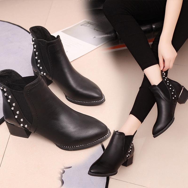 Stivaletti 2024 da Donna Slip-On Borchie Punta Autunno Scarpe Casual Stivali in Pelle Botas Mujer stivali donna fgb78