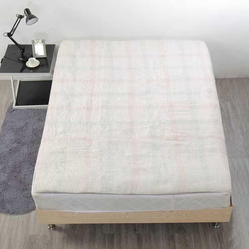 Jiu Hu Cotton Quilt