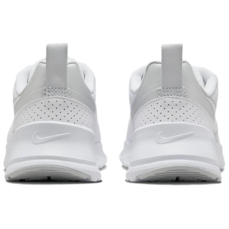 Nike Air Max Nuaxis Balti Pure Platinum Moteriški sportbačiai Metalizuoti sidabriniai HF1233-101