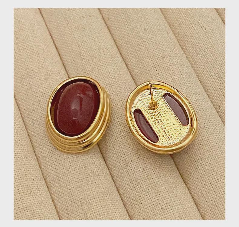 Elegant French Retro Red Oval Earrings - Stylish, Lightweight, Luxury Design for Women