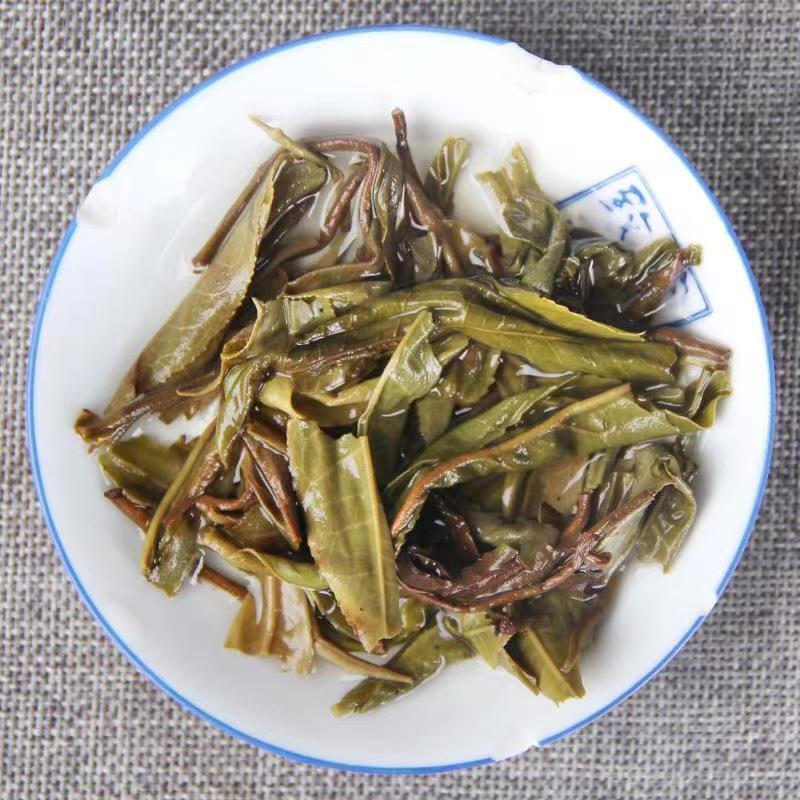 357g Xigui Puerh Surový Čajový Koláč Yunnan Starý Strom Pu-erh Sheng Čaj Pu'er Čaj