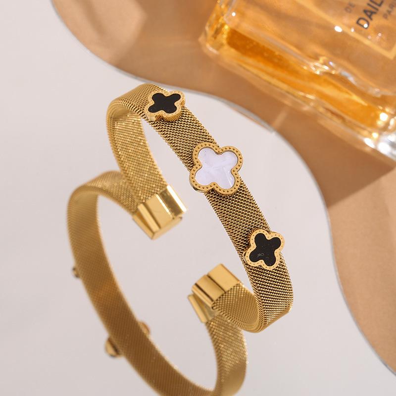 Adjustable New Titanium Steel Bracelet Women's Simple Clover Gold Stainless Steel Bracelet Headpiece