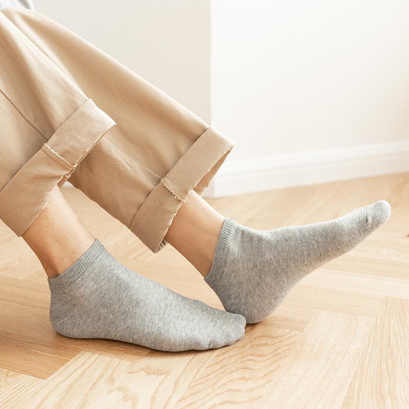 Men's Cotton Short Socks - Combed, Odor-Free, Sweat-Absorbent, Shallow Mouth, Perfect for All Seasons