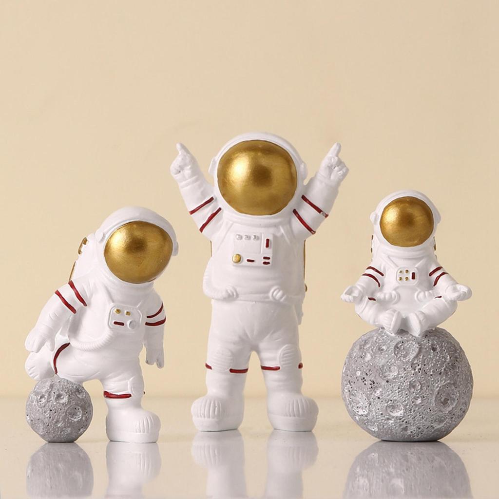 3 Creative Characters Cosmonaut Figurine Statue for Party Desktop Living Room Decoration