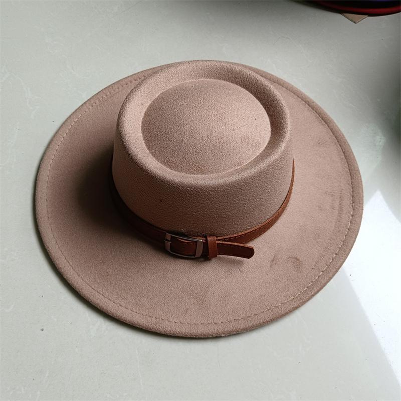 2026 Fedora Hut Winter Rund Konvex Flacher Oberteil Gürtel Zubehör Rosenrot Filz Jazzhut für Männer und Frauen Fedora Gorras