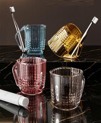 High Quality Transparent Diamond Pattern Toothbrush Cup with Handle Durable Plastic Bathroom Rinse Cup Suitable for Couples and Students