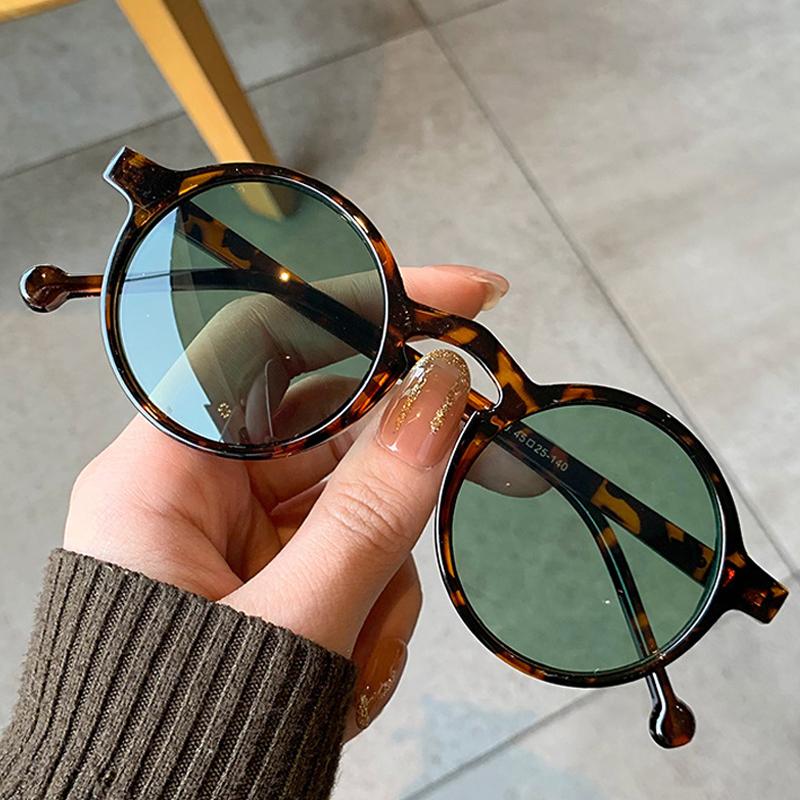 Retro Round Sunglasses ladies Designer Vintage Sun Glasses Female Black Outdoor Eyewear Fashion Ins Style Popular
