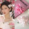 Fairy Pink Körsbärsblomma Simulerad Blomma Hårnål Sidoklämma Sida Baksida Huvud Hårkort Semesterfoto Håraccessoarer