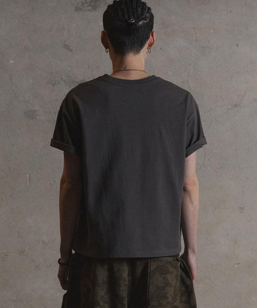 Garter Gallery Red Cross T-Shirts_Charcoal