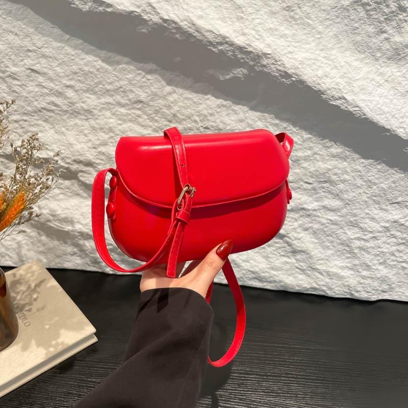 Retro Saddle Bag Single-shoulder Crossbody Bag Fashionable Simple and Artistic Hard-shell Bag for Ladies