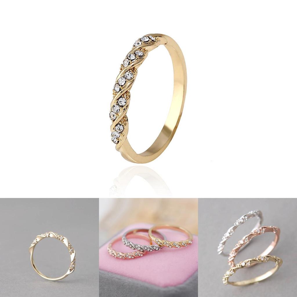 Klassischer Und Stilvoller Damenring In Blattform Mit Brillanten Kristallen In Gold Silber Und Roségold