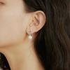 ADAUL Line Heart Pearl Earring - Silver