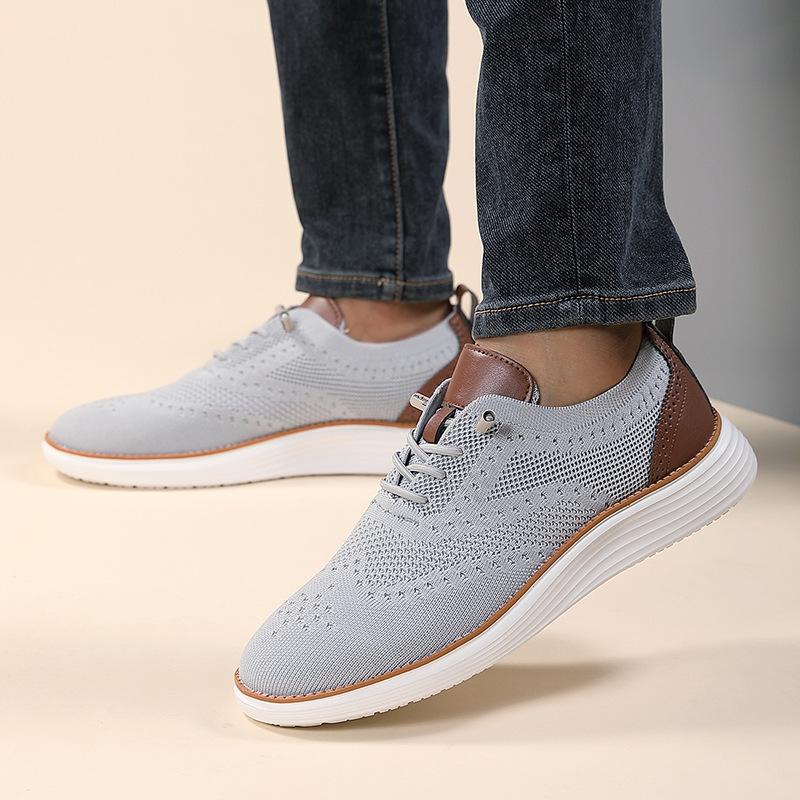 Hot Selling Men's Casual Running Shoes Breathable Fly Mesh for Summer Cross-Border Loafers Walking Style Shoes