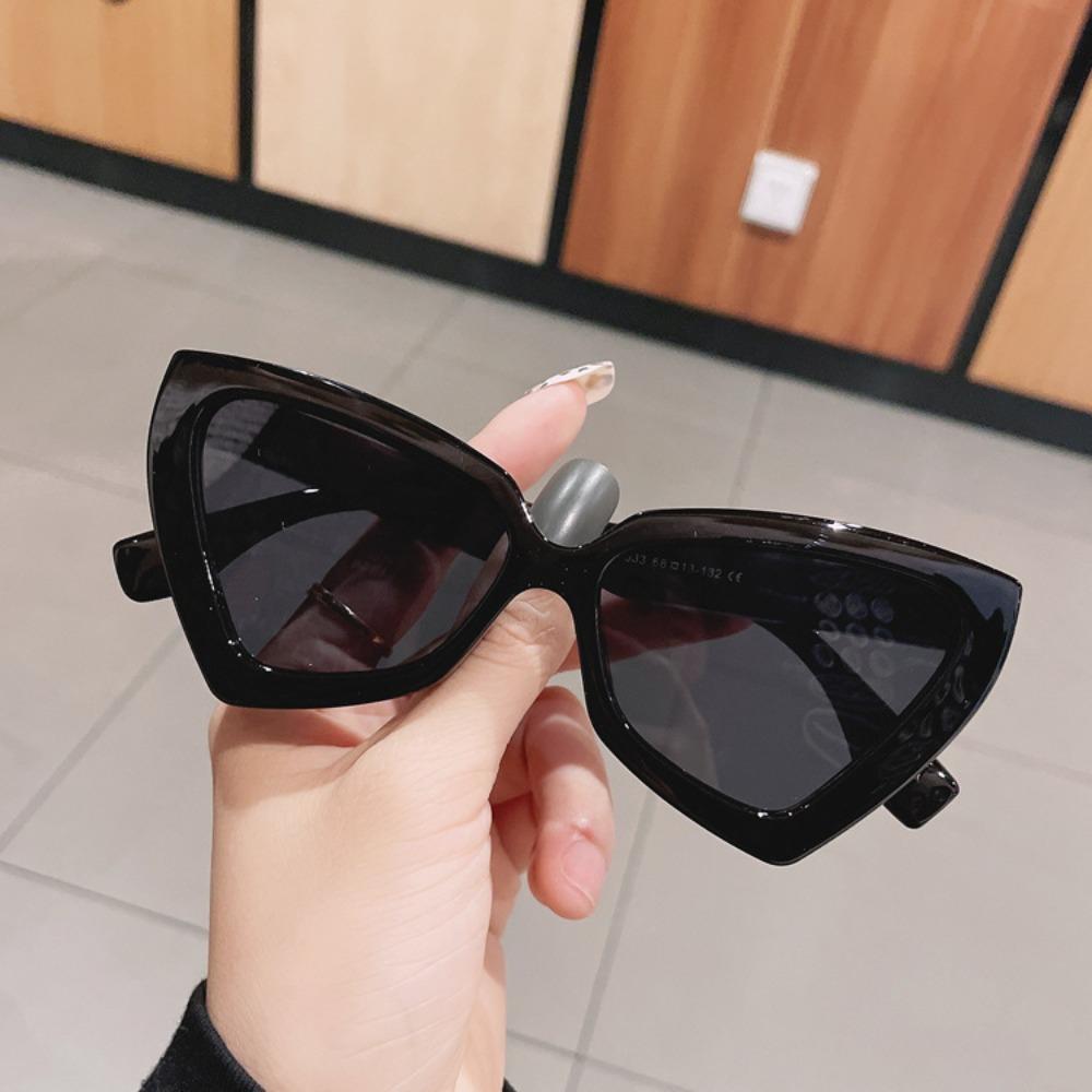 Vintage Luxury Cat Eye Sunglass Popular Designe Triangle Female Eyewear Large Frame UV Resistant Sun Shades Glasses
