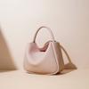 2025 Spring New Niche Personality Minimalist Shoulder Bag Versatile Commuter Underarm Advanced Sense Messenger Bag Women's Bag