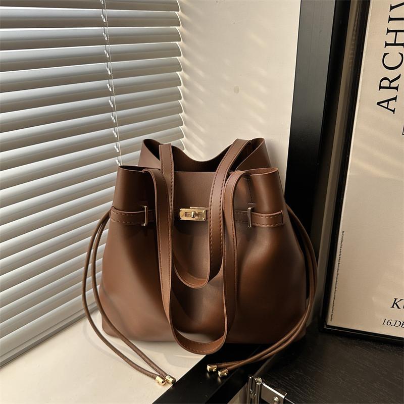 Water Bucket Bag For Women With Drawstring Closure And Large Capacity For Daily Commute