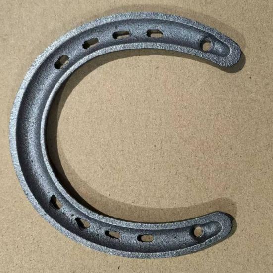 Horseshoe Decoration Retro Style Lucky Charm Metal Horseshoe Wall Decor Western Horseshoe Ornament for Cowboy Parties