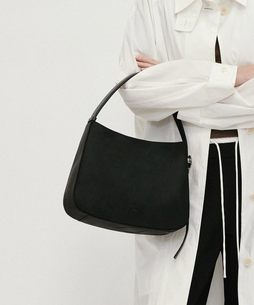 Mucu And Ebony Floe Shoulder Bag _ Black